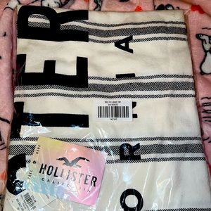 Hollister Beach Towel